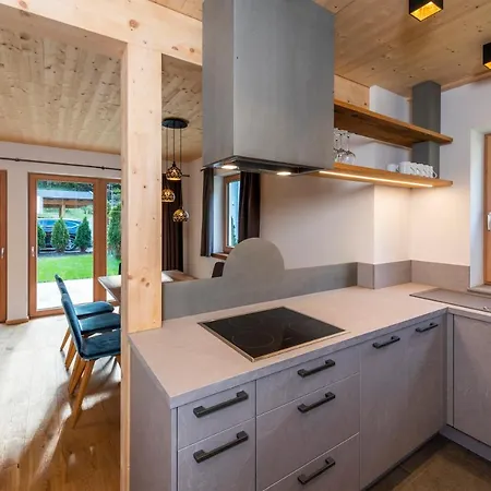 Griena Naturchalets **** מאיירהופן