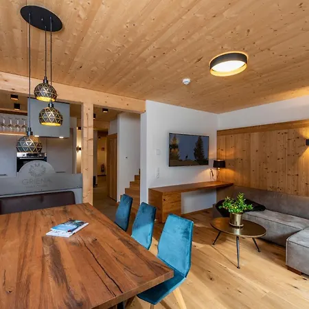 Griena Naturchalets **** * Майрхофен